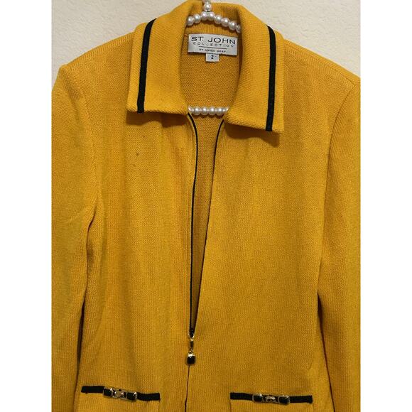 St.John Collection Women's Size 2 Yellow Jacket Santana Knit Blazer TINY FLAW - Picture 7 of 12